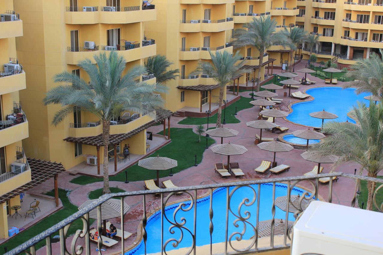 Pool View Apartment At British Resort - Unit 02 Хургада Екстер'єр фото