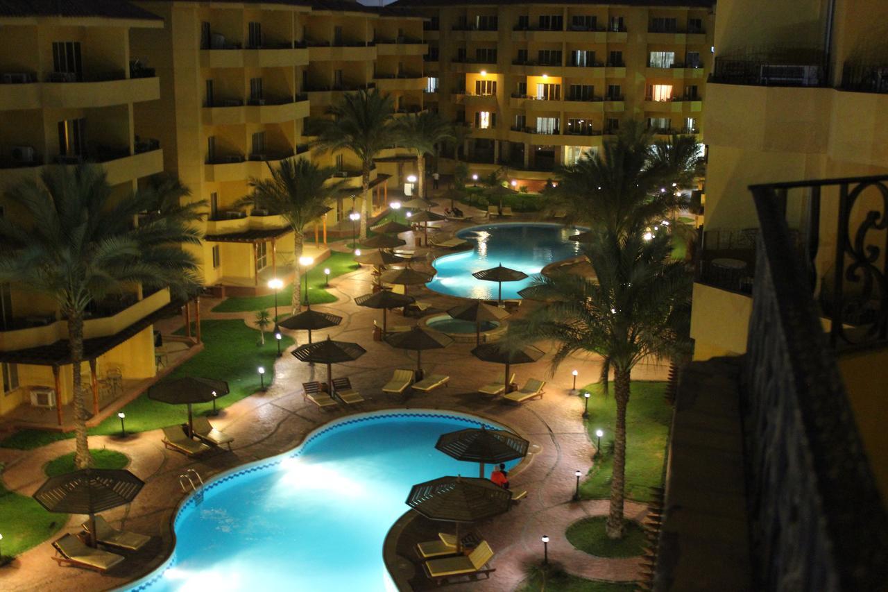 Pool View Apartment At British Resort - Unit 02 Хургада Екстер'єр фото